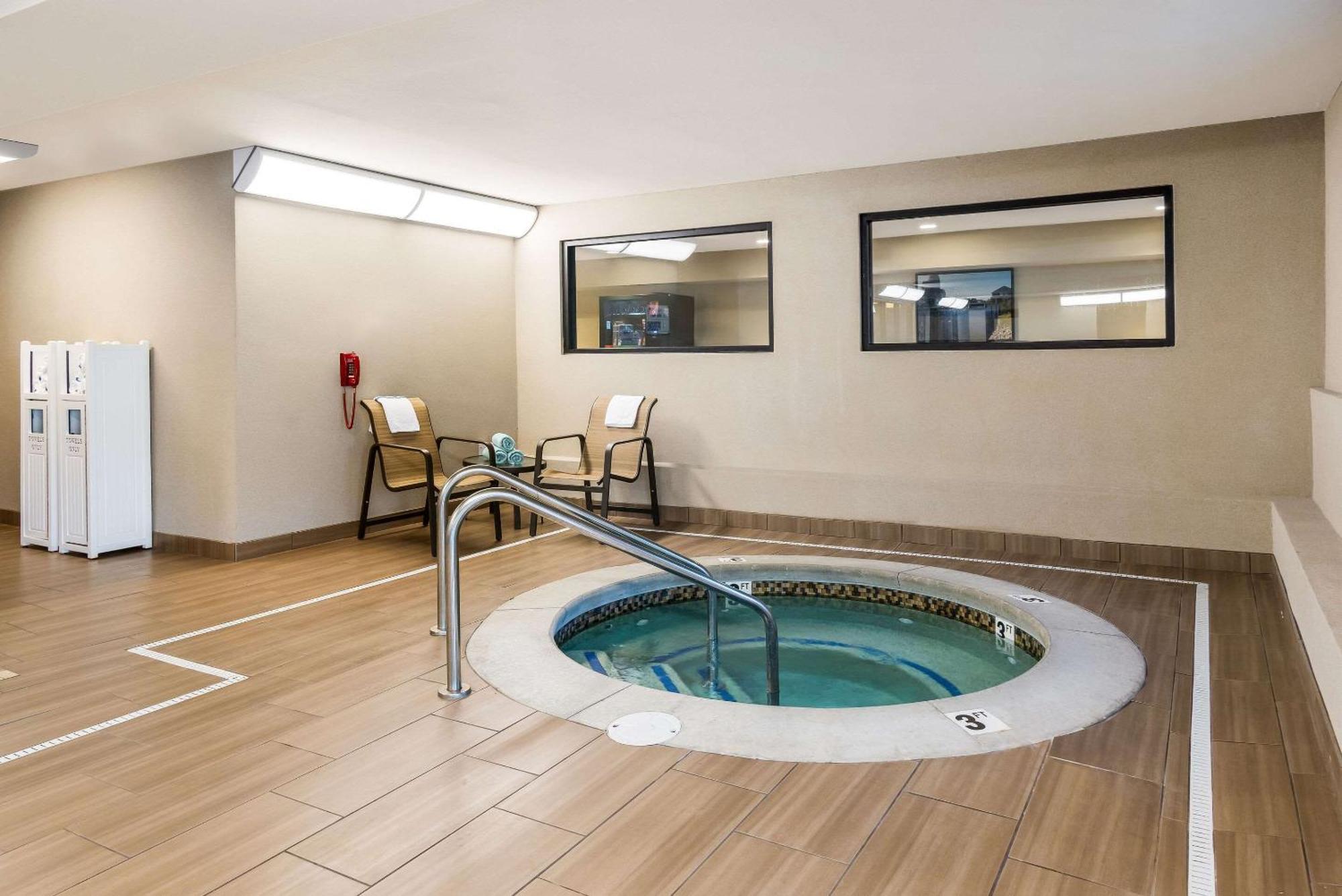 Country Inn & Suites By Radisson, Grandville-Grand Rapids West, Mi Dış mekan fotoğraf